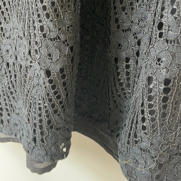 Ann Taylor factory size XL black lace top lined with ruffle sleeve cuff. - Picture 4 of 9